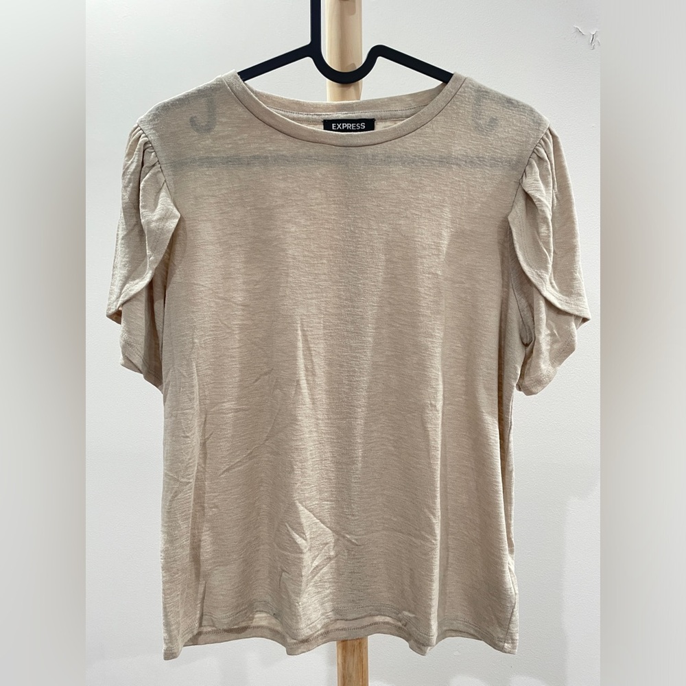 Express metallic cream tulip tee size small